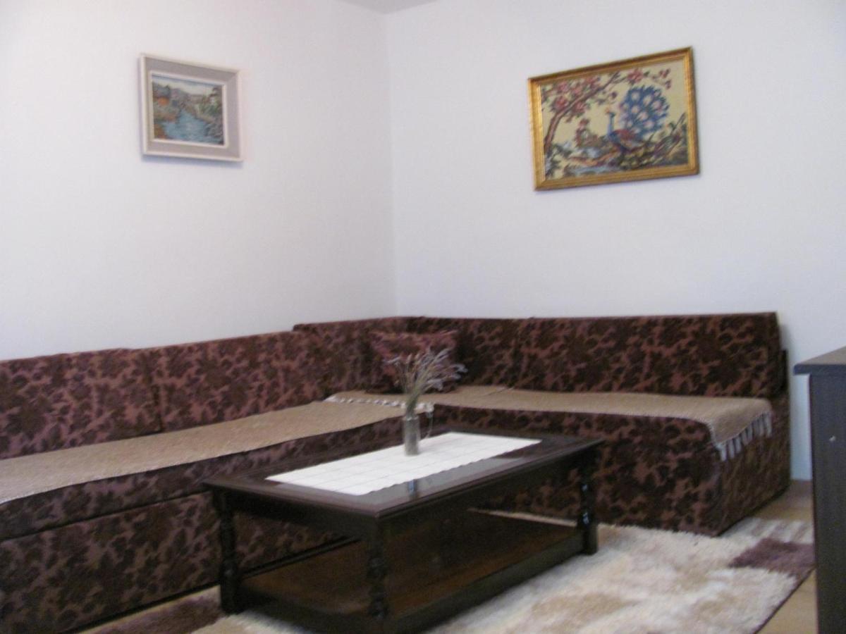 Apartment Safir - Free Parking Сараево Екстериор снимка