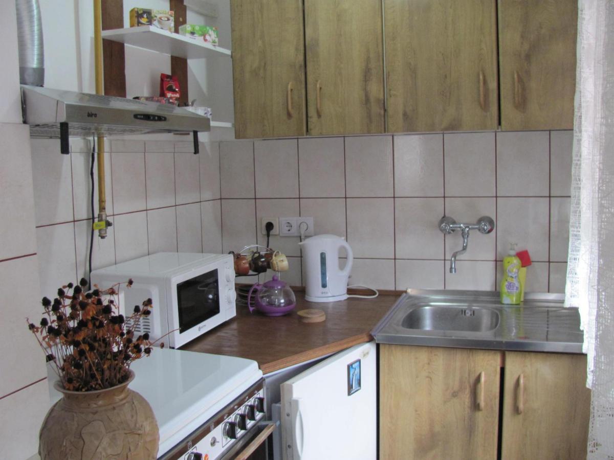 Apartment Safir - Free Parking Сараево Екстериор снимка