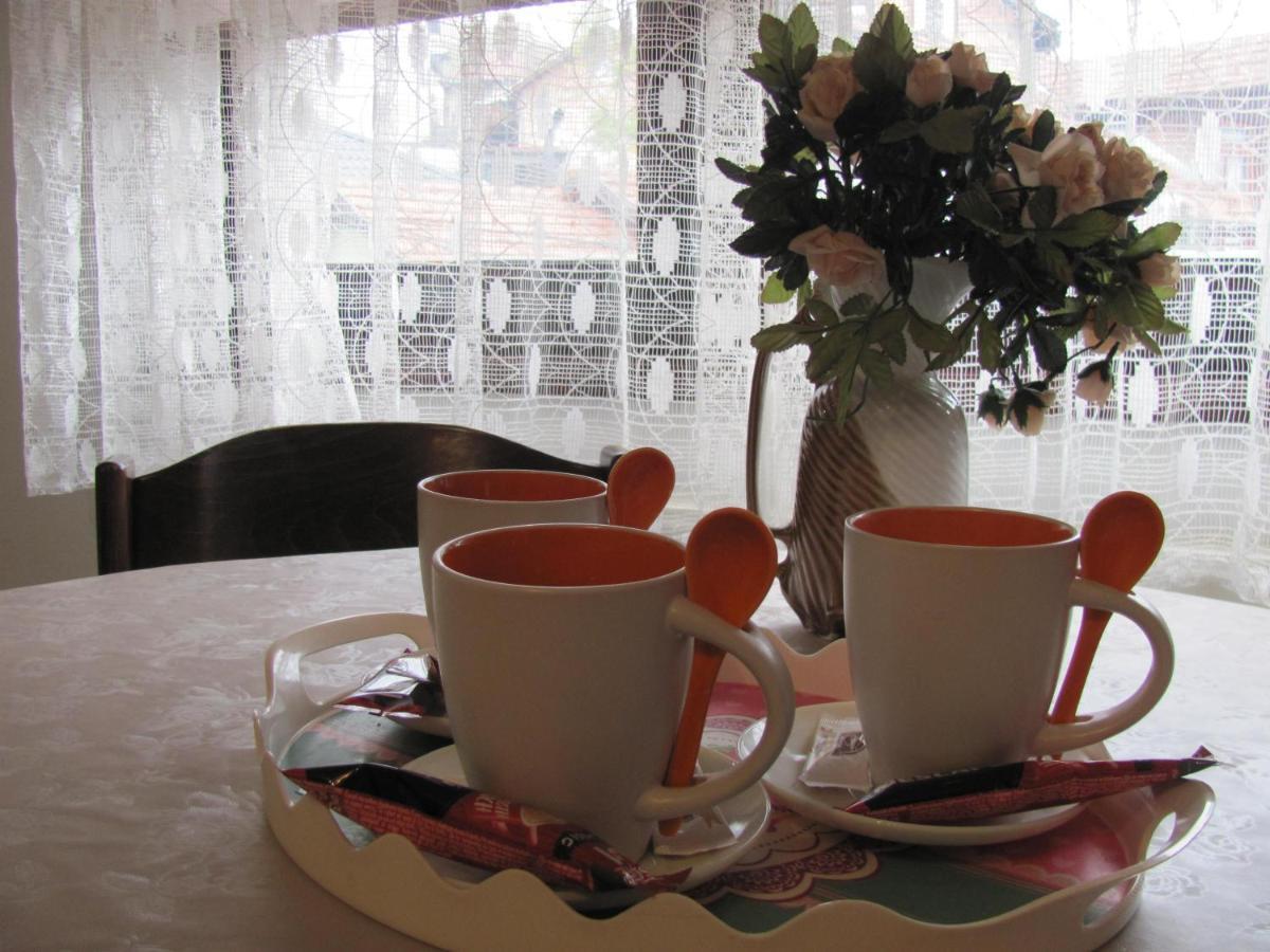 Apartment Safir - Free Parking Сараево Екстериор снимка