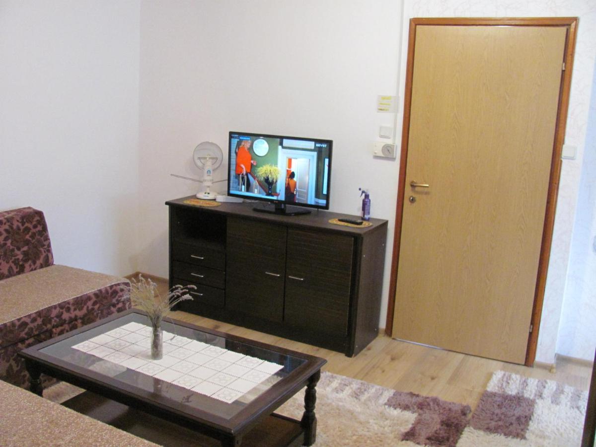 Apartment Safir - Free Parking Сараево Екстериор снимка