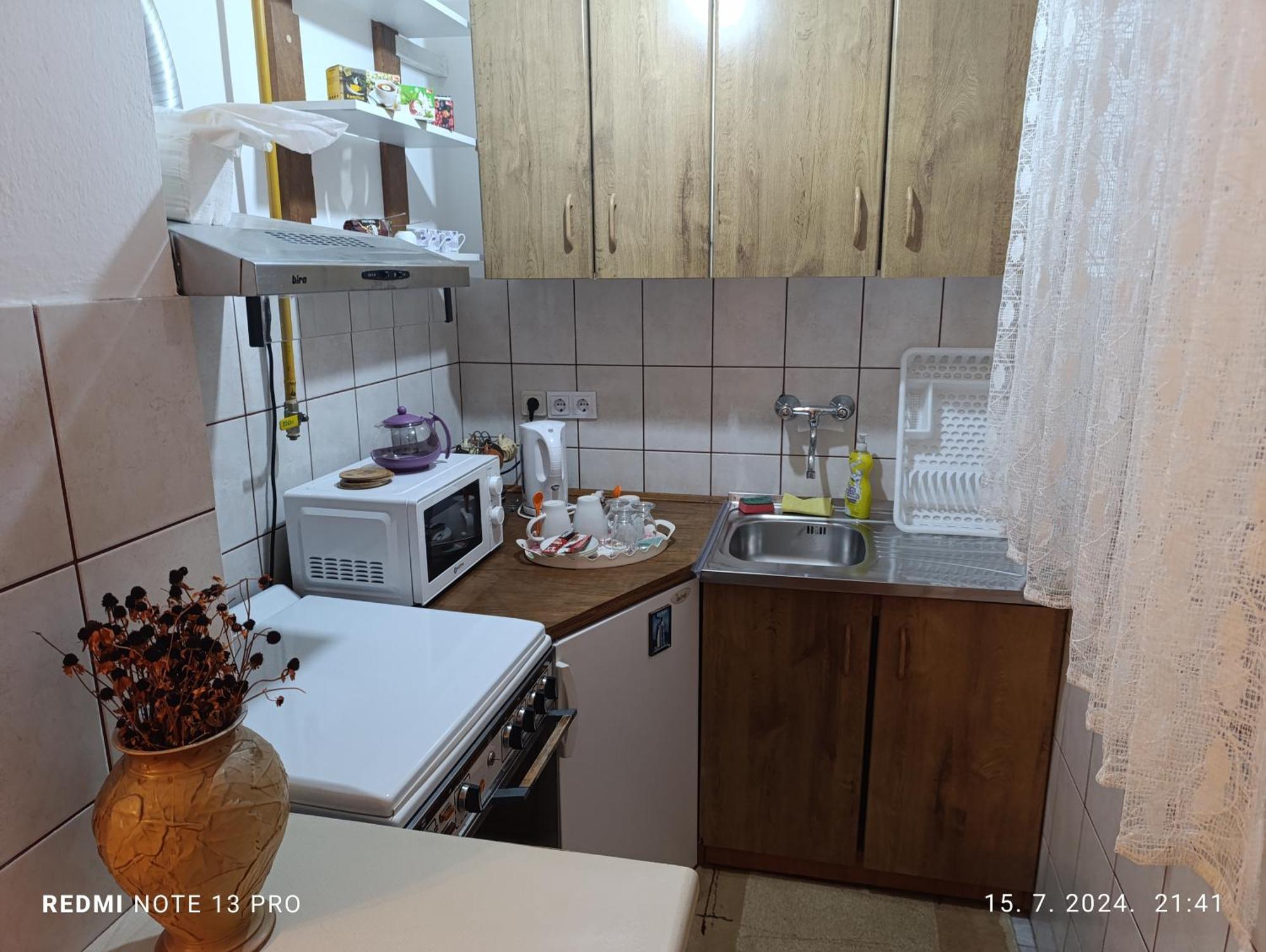 Apartment Safir - Free Parking Сараево Екстериор снимка