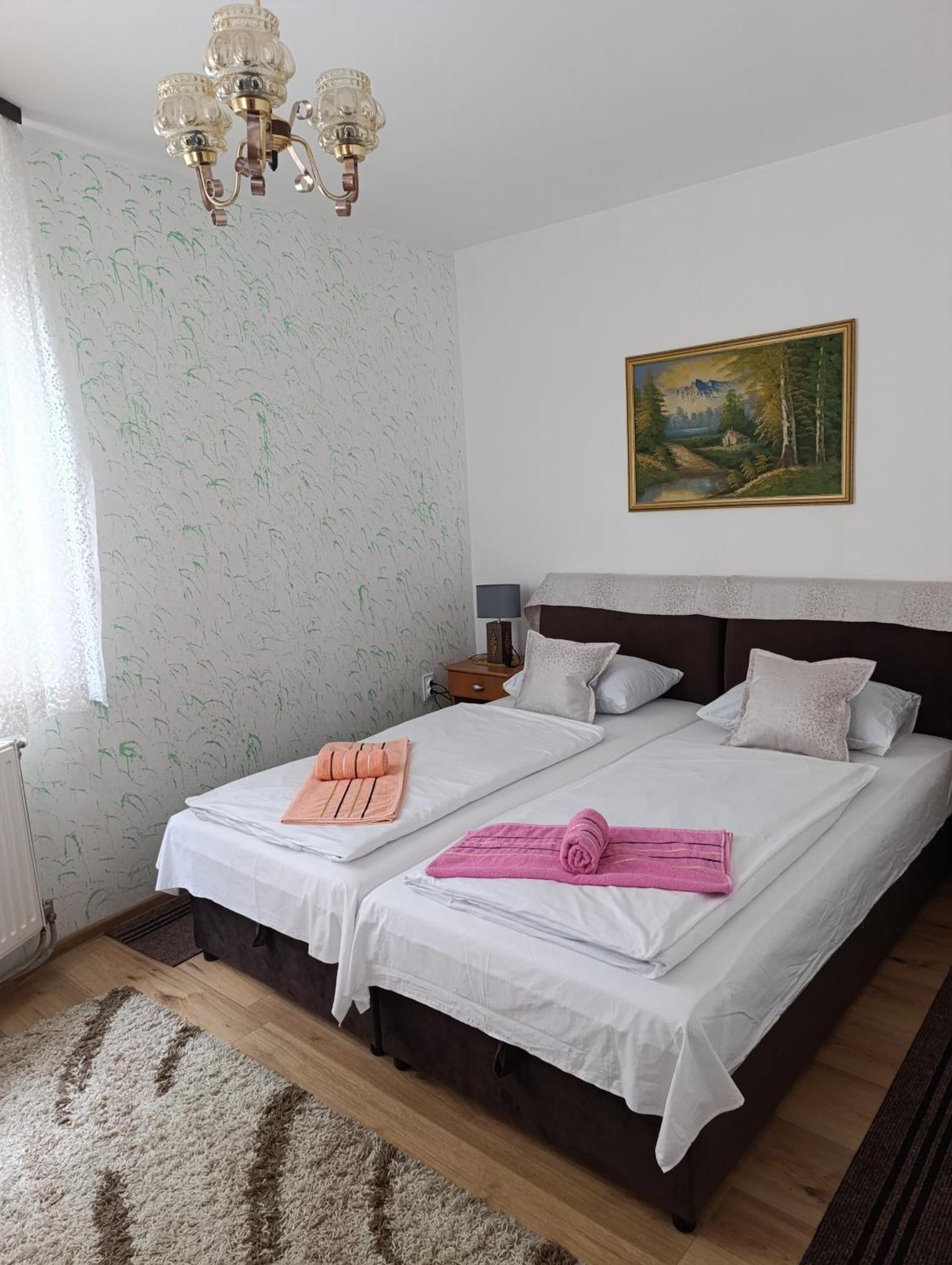 Apartment Safir - Free Parking Сараево Екстериор снимка